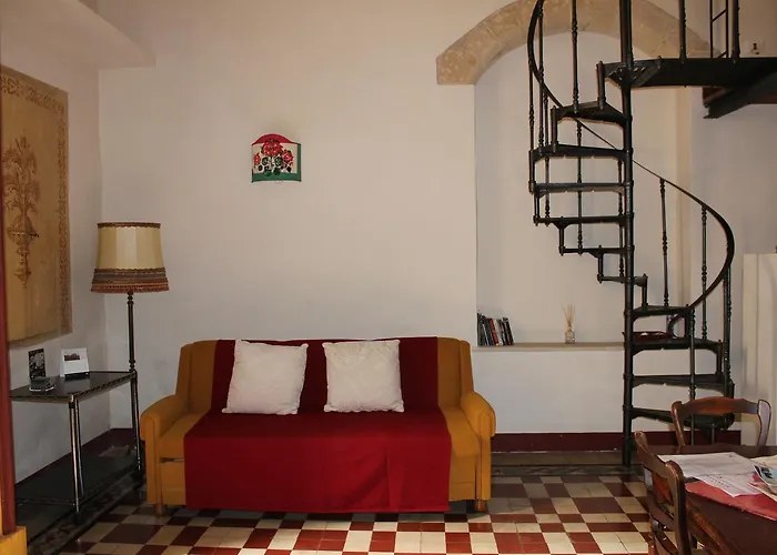 Palazzo Tamborino Cezzi * Лечче