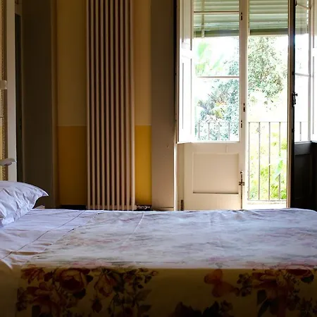 Palazzo Tamborino Cezzi בית נופש *