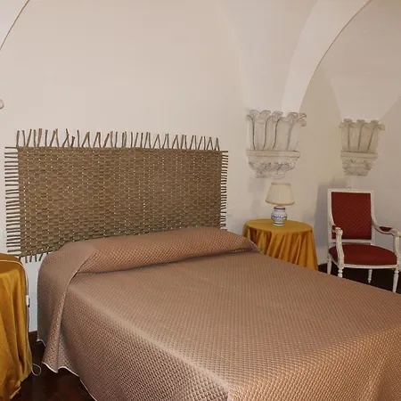 Palazzo Tamborino Cezzi בית נופש *