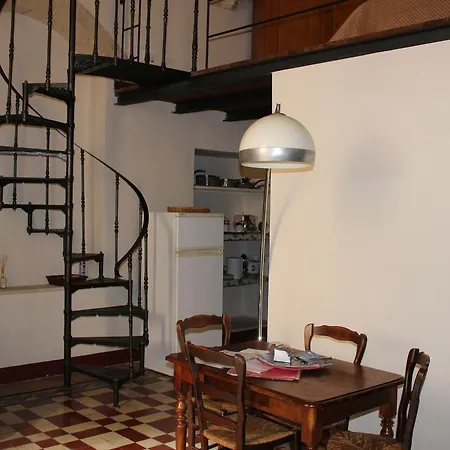 Palazzo Tamborino Cezzi * לצ'ה