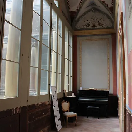 Palazzo Tamborino Cezzi בית נופש *